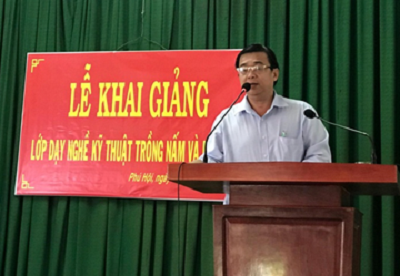 2019.15.10 khai giang lop day nghe.png