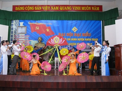 văn hóa nghệ thuật.JPG