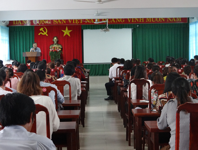 2020.3.10 lop chinh tri he.png
