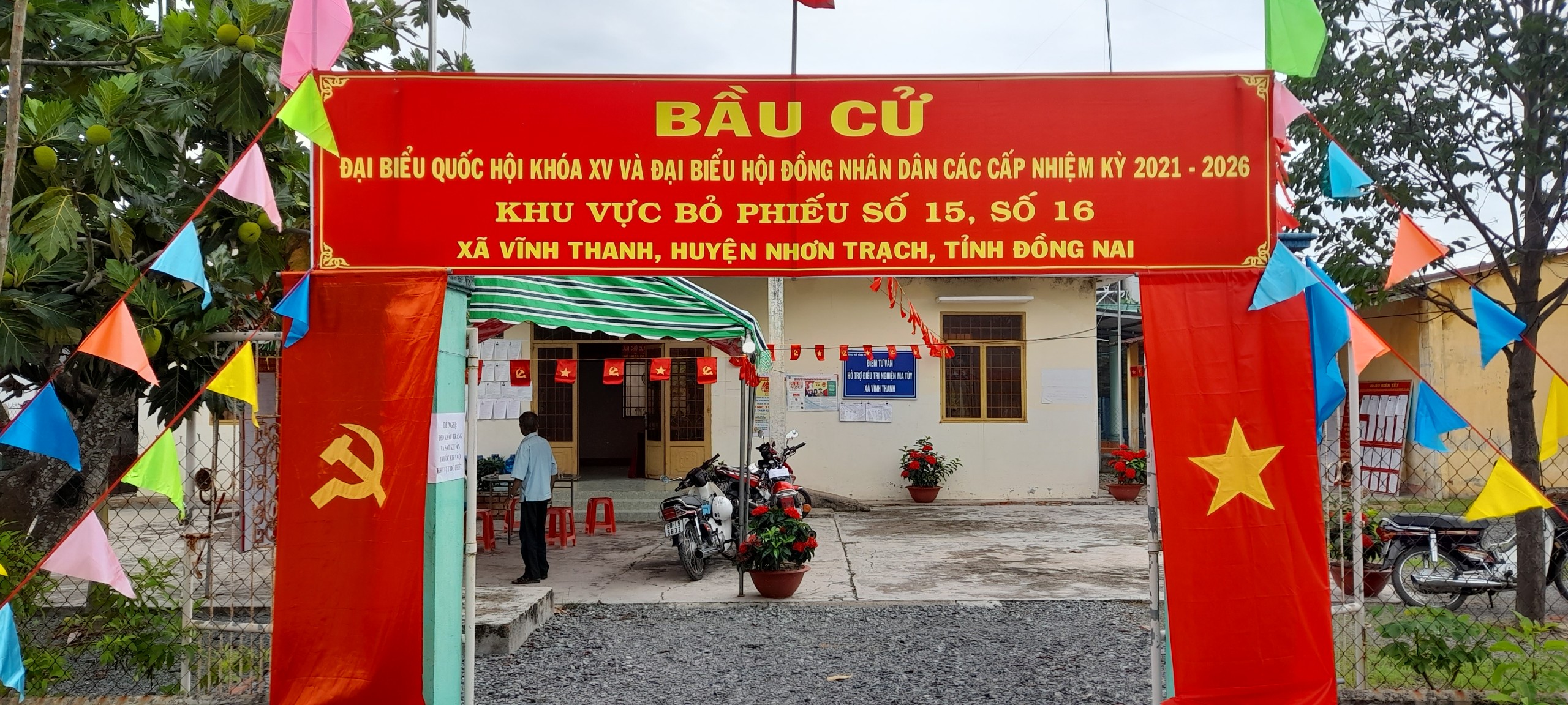 26c40e2b47f4b2aaebe5.jpg