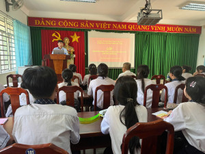 Phường Nhơn Trạch bồi dưỡng nhận thức về Đảng cho 29 học sinh