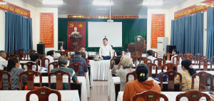 Lãnh đạo Chi nhánh Ngân hàng Chính sách xã hội thành phố...